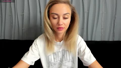 Yulya online show from October 2025 02:23:02 AM