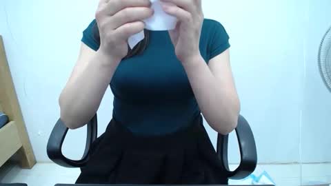 julie9x online show from March 2026 07:58:02 AM