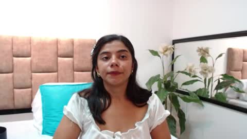 Snapshot of julieehabubu chatting on April 2026 01:42:02 AM Julieehabubu online show from April 2026 01:42:02 AM