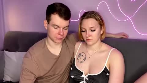 Julie and Thomas online show from October 2025 08:12:02 AM