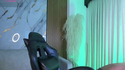 Julien online show from April 2026 01:58:02 PM