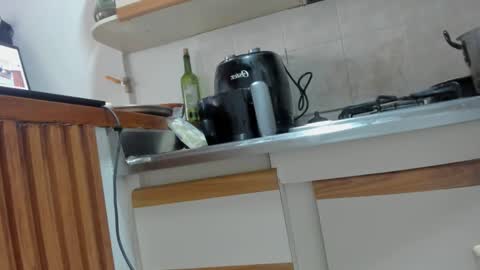 Juli online show from November 2025 09:25:01 PM