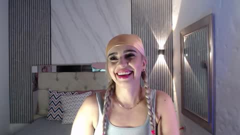 julieta__fox_ online show from February 2026 02:17:02 AM