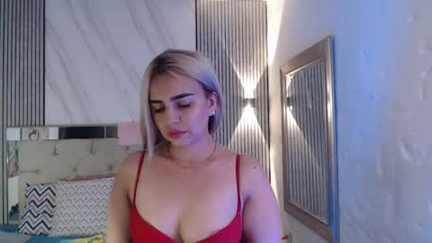 Snapshot of julieta__fox_ chatting on April 2026 02:24:02 AM julieta__fox_ online show from April 2026 02:24:02 AM