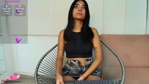 Juli online show from January 2025 07:23:02 PM