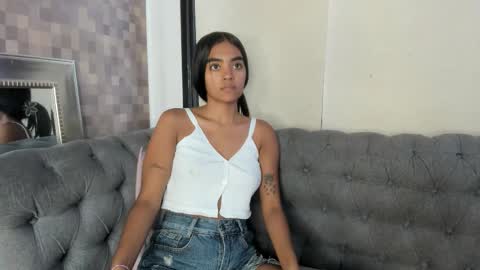 Juli online show from January 2026 07:06:01 PM