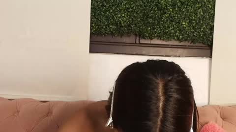 Juli online show from April 2026 07:07:02 PM