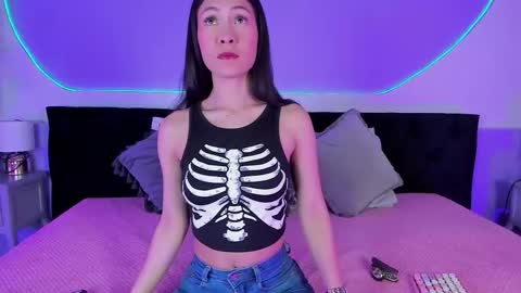 Julieta  online show from September 2025 12:27:02 PM