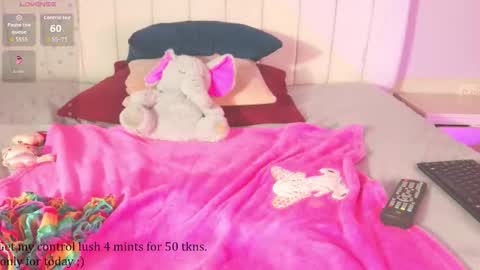 Julieta  IG juietaflower06 online show from February 2026 11:20:01 AM