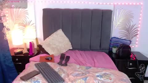 julietacollins06 online show from February 2025 05:31:01 PM