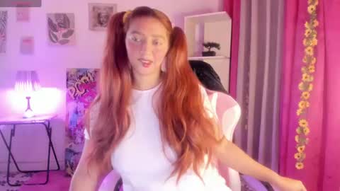 Snapshot of julietacollinss chatting on June 2026 03:40:01 PM Julieta online show from June 2026 03:40:01 PM