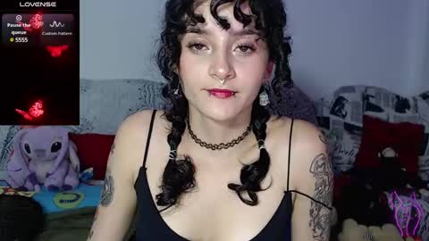 Julieta Jaguar online show from January 2025 02:17:02 PM