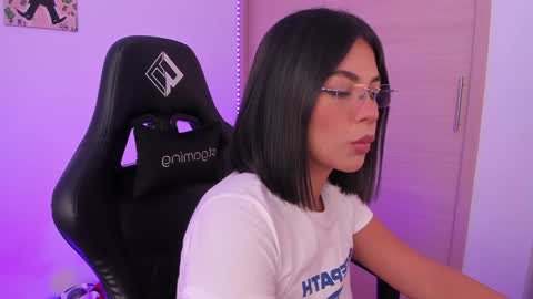 Julieta  online show from January 2025 01:53:01 PM