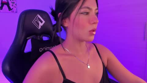 Julieta  online show from February 2025 01:41:01 PM