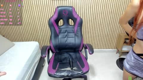 Julieth  online show from April 2026 02:08:02 PM