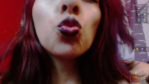 Snapshot of julieth_sex1 chatting on December 2024 01:00:02 AM online show from December 2024 01:00:02 AM