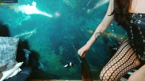 Snapshot of julieth_sex1 chatting on November 2025 05:18:02 AM online show from November 2025 05:18:02 AM