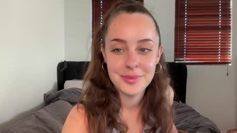 Juliet online show from October 2025 08:20:02 PM