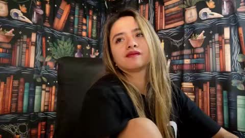 Julietta Jackson online show from February 2025 09:10:01 PM