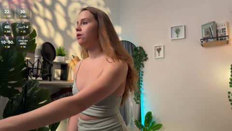 Snapshot of juliette_junson chatting on December 2024 07:37:02 PM Julie online show from December 2024 07:37:02 PM