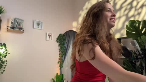 Snapshot of juliette_junson chatting on January 2025 12:31:02 PM Julie online show from January 2025 12:31:02 PM