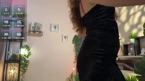 Snapshot of juliette_junson chatting on February 2025 12:46:02 PM Julie online show from February 2025 12:46:02 PM