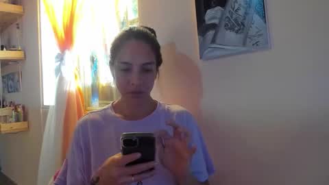 Snapshot of juliette_sweet05 chatting on December 2025 09:56:01 PM juliette online show from December 2025 09:56:01 PM