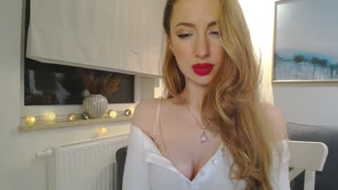 JulietteSensual online show from February 2025 10:43:01 PM