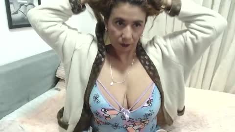 Juliia online show from December 2024 03:29:02 AM