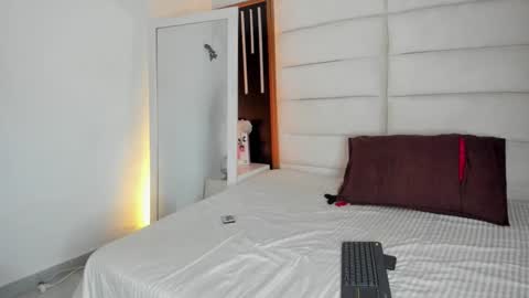 Juli online show from January 2026 07:11:01 PM