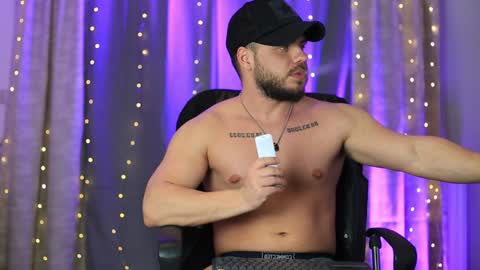 JULiUS   online show from January 2025 11:55:02 PM