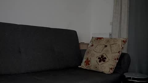 JULiUS   online show from October 2025 07:56:01 PM