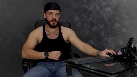 JULiUS   online show from October 2025 09:16:02 PM