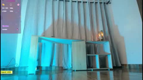 Snapshot of jullian_ricci chatting on October 2025 02:09:02 AM jullian online show from October 2025 02:09:02 AM