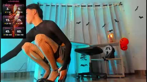 Snapshot of jullian_ricci chatting on October 2025 03:10:02 AM jullian online show from October 2025 03:10:02 AM