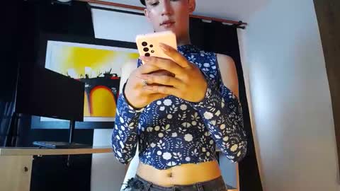 Snapshot of jullian_ricci chatting on February 2026 09:56:02 PM jullian online show from February 2026 09:56:02 PM