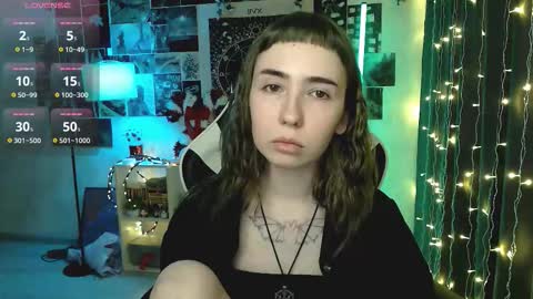 Snapshot of julscinamon chatting on December 2025 05:42:01 PM Baroness Von Cringe online show from December 2025 05:42:01 PM