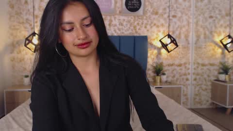 Julietha  online show from December 2024 11:34:02 PM