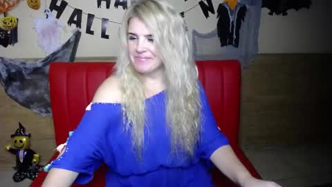 Julya Barbi online show from November 2025 06:34:01 AM