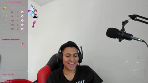 Julya Smith online show from October 2025 03:09:02 PM