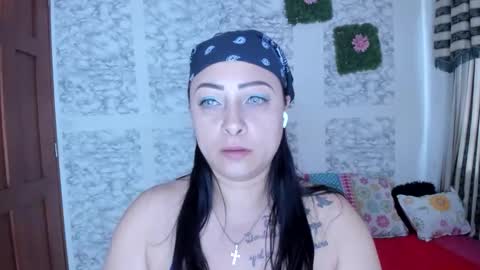 Snapshot of julybravo chatting on February 2026 09:02:01 PM juliana online show from February 2026 09:02:01 PM