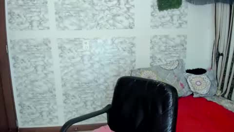 juliana online show from June 2026 11:00:01 PM