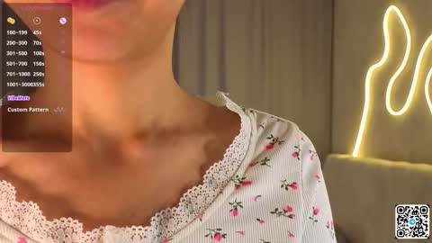 Bella online show from October 2025 06:25:02 PM