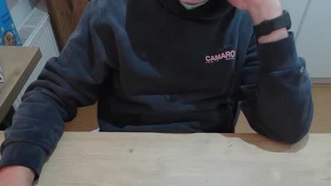 junk2711 online show from October 2025 01:23:02 PM