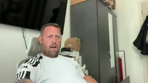 Junky online show from June 2026 12:30:02 PM
