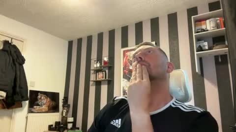 Junky online show from July 2026 02:57:01 PM