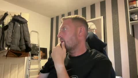 Junky online show from August 2026 06:07:02 PM