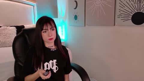 Scarlett online show from November 2025 03:07:01 AM