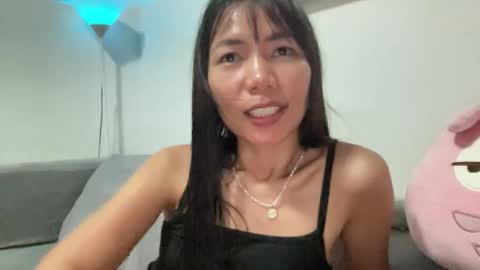 junovaughn online show from September 2025 02:17:02 PM