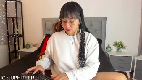  viviana  sasha  online show from January 2025 02:41:01 PM